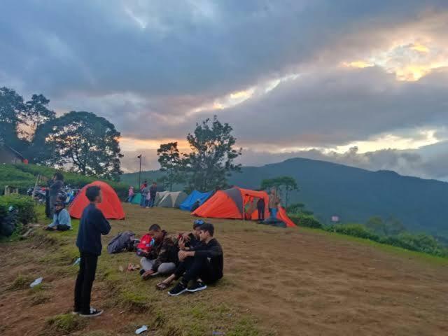 Tapian Ratu Camp Real Букиттинги Экстерьер фото